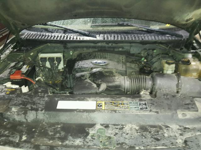 1FMFU18L03LB32421 - 2003 FORD EXPEDITION GREEN photo 7