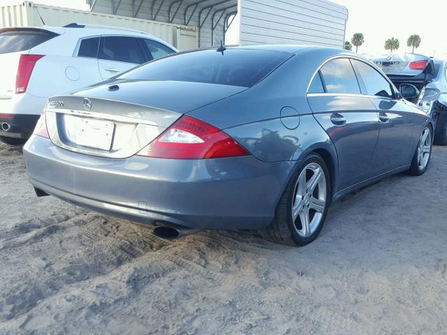 WDDDJ75X26A055975 - 2006 MERCEDES-BENZ CLS 500C GRAY photo 4