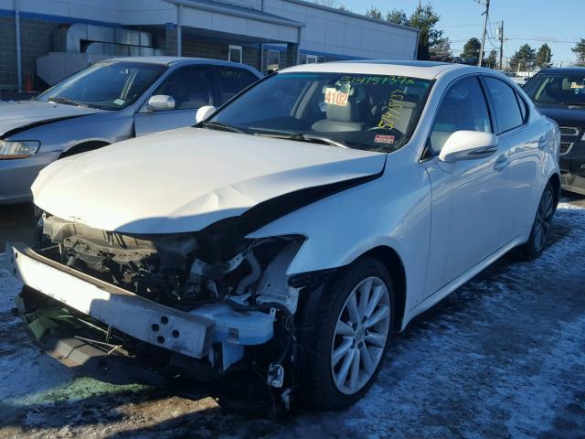 JTHCK262895027845 - 2009 LEXUS IS 250 WHITE photo 2