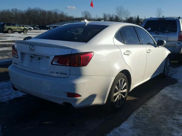 JTHCK262895027845 - 2009 LEXUS IS 250 WHITE photo 4