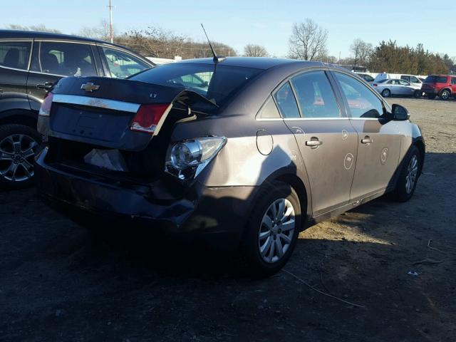 1G1PF5S99B7160774 - 2011 CHEVROLET CRUZE LT GRAY photo 4