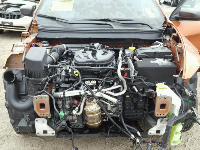 1C4PJMBS3FW615570 - 2015 JEEP CHEROKEE T ORANGE photo 7