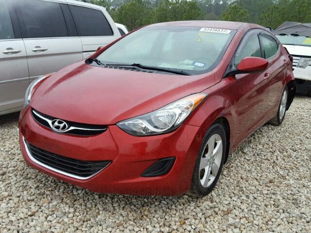 5NPDH4AE6DH349488 - 2013 HYUNDAI ELANTRA GL RED photo 2