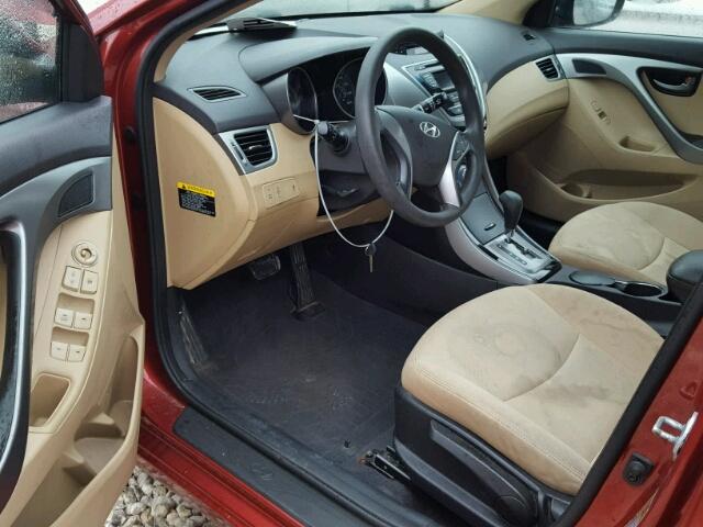 5NPDH4AE6DH349488 - 2013 HYUNDAI ELANTRA GL RED photo 9