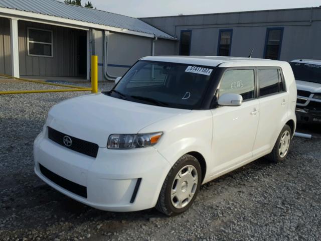 JTLKE50E691081729 - 2009 SCION XB WHITE photo 2