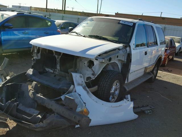 1FMFU18L04LA86879 - 2004 FORD EXPEDITION WHITE photo 2