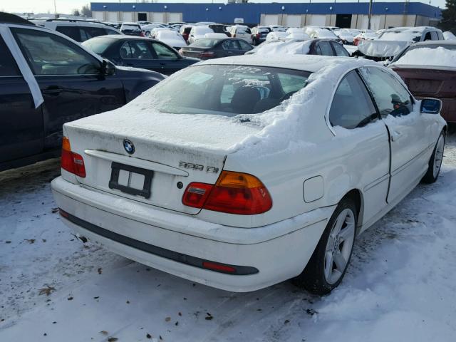 WBABD33434PL03376 - 2004 BMW 325 CI WHITE photo 4