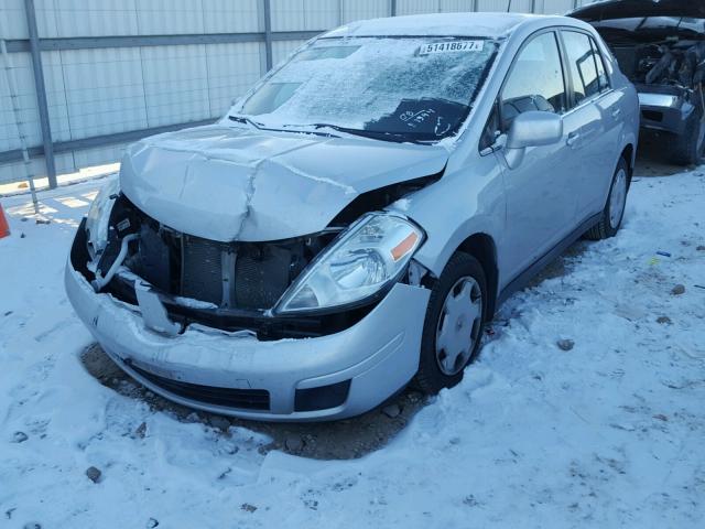 3N1BC11E18L451049 - 2008 NISSAN VERSA S SILVER photo 2