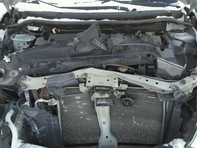 3N1BC11E18L451049 - 2008 NISSAN VERSA S SILVER photo 7