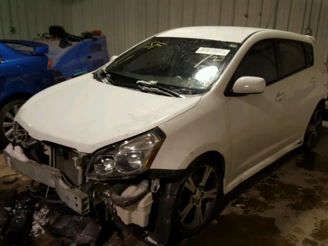 5Y2SR67009Z457990 - 2009 PONTIAC VIBE GT WHITE photo 2