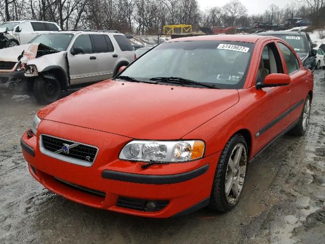 YV1RH52Y642315096 - 2004 VOLVO S60 R RED photo 2