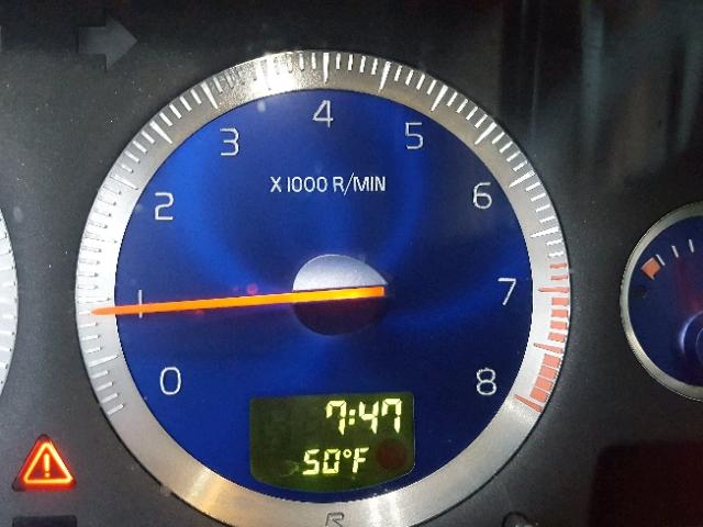 YV1RH52Y642315096 - 2004 VOLVO S60 R წითელი ფოტო 9