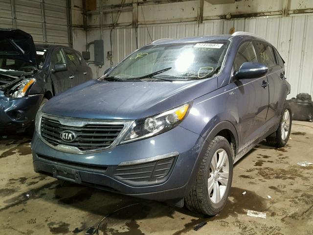 KNDPBCA20D7396017 - 2013 KIA SPORTAGE L BLUE photo 2