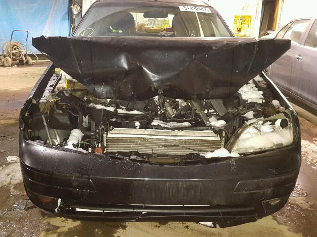 1FAFP37N67W183765 - 2007 FORD FOCUS ZX5 BLACK photo 9