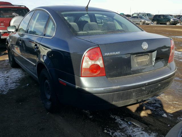 WVWMD63B83P253889 - 2003 VOLKSWAGEN PASSAT GL BLUE photo 3