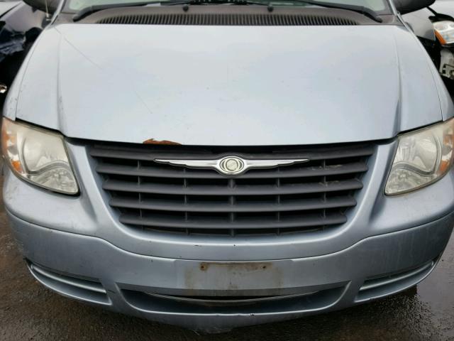 1A4GP45R56B517326 - 2006 CHRYSLER TOWN & COU BLUE photo 9