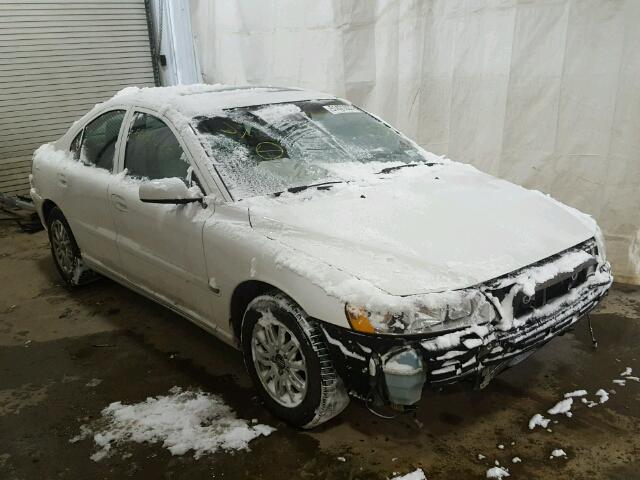 YV1RS612252476244 - 2005 VOLVO S60 WHITE photo 1