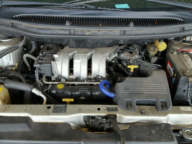 2B4GP25G6YR792097 - 2000 DODGE CARAVAN SILVER photo 7