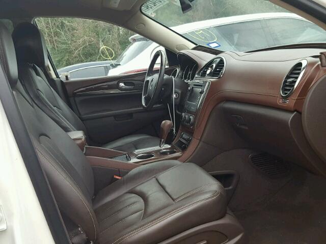 5GAKRCKD3DJ262483 - 2013 BUICK ENCLAVE WHITE photo 5