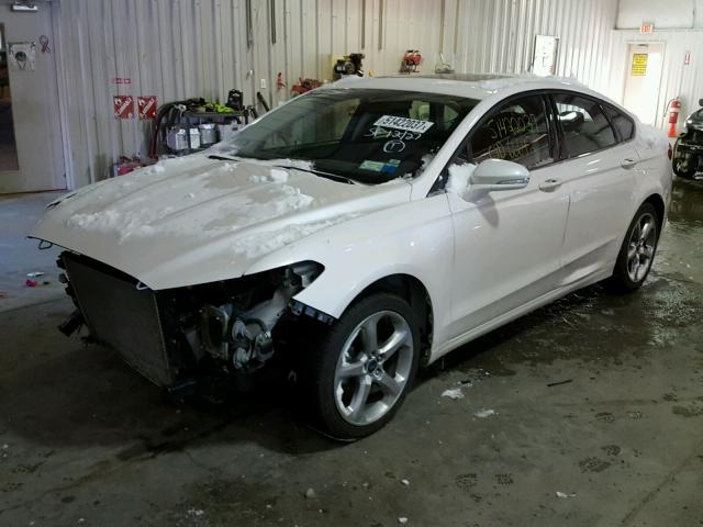 1FA6P0H73E5369541 - 2014 FORD FUSION SE WHITE photo 2