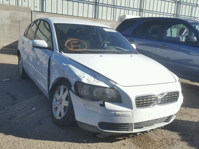 YV1MS382062195737 - 2006 VOLVO S40 2.4I WHITE photo 1