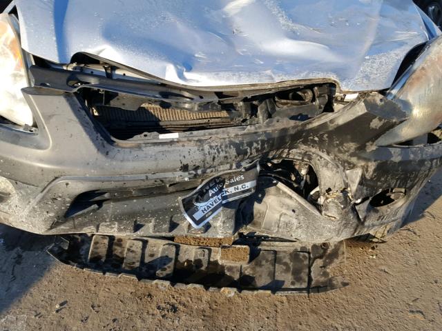 SHSRD78515U311345 - 2005 HONDA CR-V LX SILVER photo 9