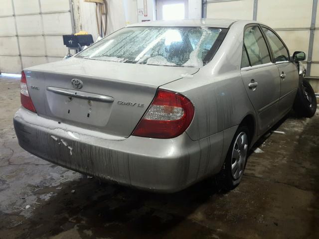 4T1BE32K13U736125 - 2003 TOYOTA CAMRY LE SILVER photo 4