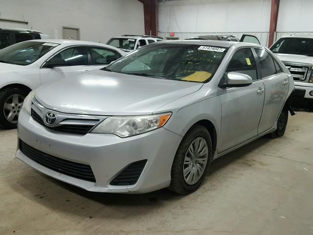 4T4BF1FK8DR286427 - 2013 TOYOTA CAMRY L SILVER photo 2