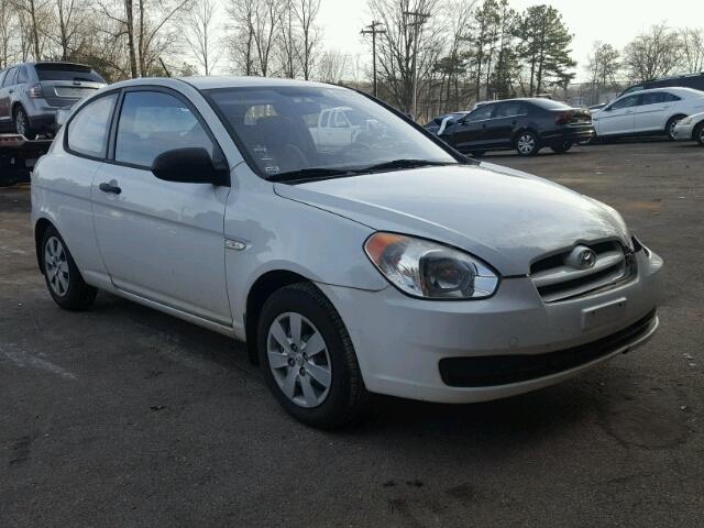 KMHCM36C29U121117 - 2009 HYUNDAI ACCENT GS WHITE photo 1