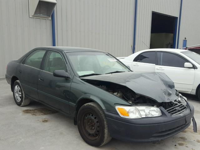 4T1BG22K5YU979240 - 2000 TOYOTA CAMRY CE GREEN photo 1