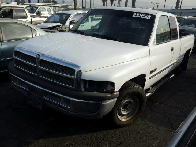 3B7KC23C02M235189 - 2002 DODGE RAM 2500 WHITE photo 2