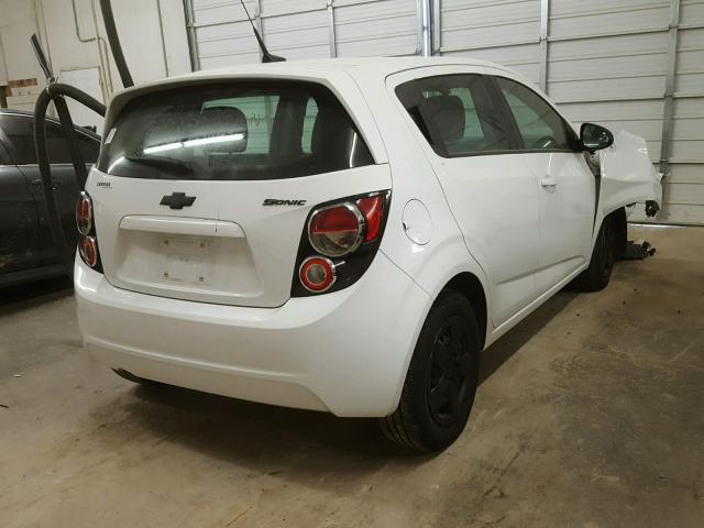 1G1JA6SH1E4134659 - 2014 CHEVROLET SONIC LS WHITE photo 4