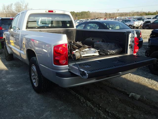 1D7RE3BK0BS606260 - 2011 DODGE DAKOTA SLT SILVER photo 3