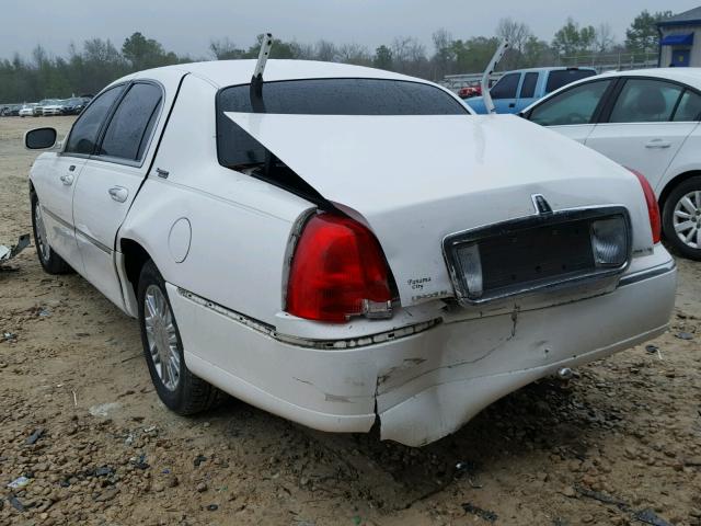 2LNHM82V89X606753 - 2009 LINCOLN TOWN CAR S WHITE photo 3