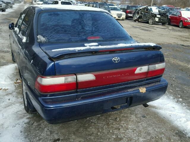 2T1BB02E3TC175087 - 1996 TOYOTA COROLLA DX BLUE photo 3