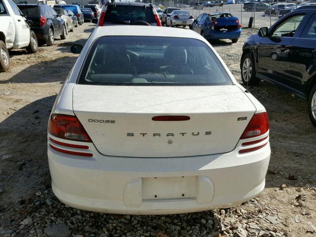 1B3EL46X46N132717 - 2006 DODGE STRATUS SX WHITE photo 10