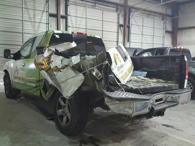 1N6AA06A54N562578 - 2004 NISSAN TITAN XE TWO TONE photo 3