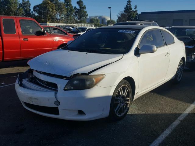 JTKDE167550050552 - 2005 TOYOTA SCION TC WHITE photo 2