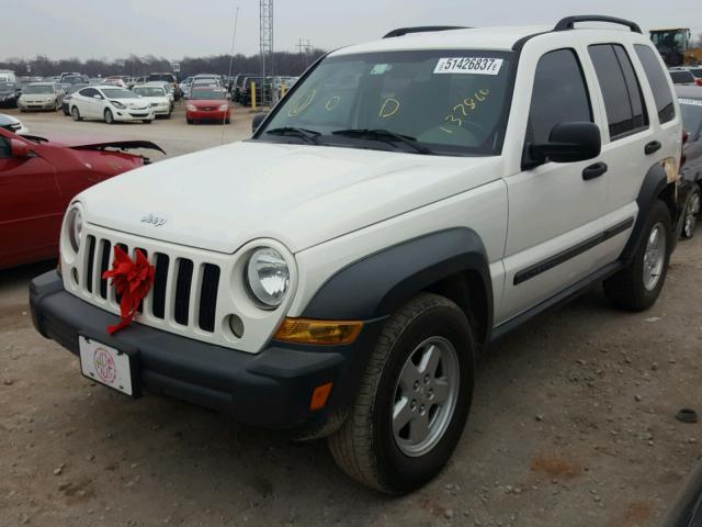 1J4GK48K16W137860 - 2006 JEEP LIBERTY SP WHITE photo 2