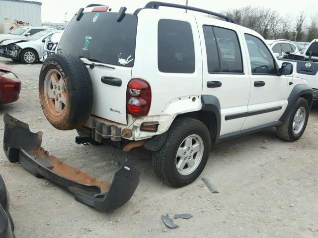 1J4GK48K16W137860 - 2006 JEEP LIBERTY SP WHITE photo 4