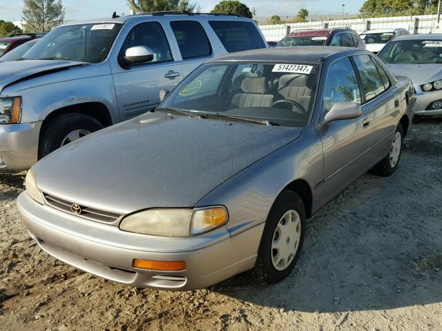 4T1BG12K5TU785343 - 1996 TOYOTA CAMRY DX BROWN photo 2