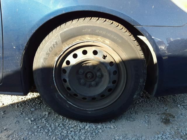 4T1BE32K74U319710 - 2004 TOYOTA CAMRY LE Blau Foto 9