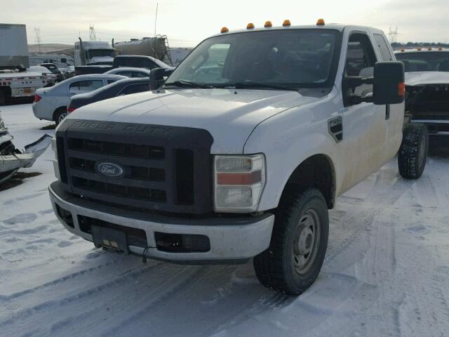 1FTSX21558EB25276 - 2008 FORD F250 SUPER WHITE photo 2