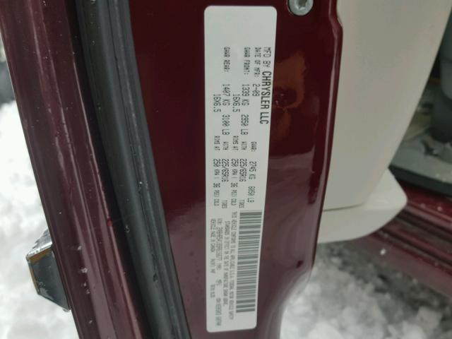 2A8HR54189R616677 - 2009 CHRYSLER TOWN & COU MAROON photo 10