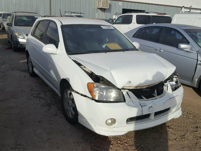 KNAFE162755070774 - 2005 KIA SPECTRA5 WHITE photo 1