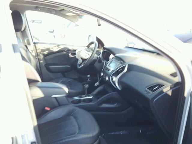 KM8JUCAC1DU659802 - 2013 HYUNDAI TUCSON GLS SILVER photo 5