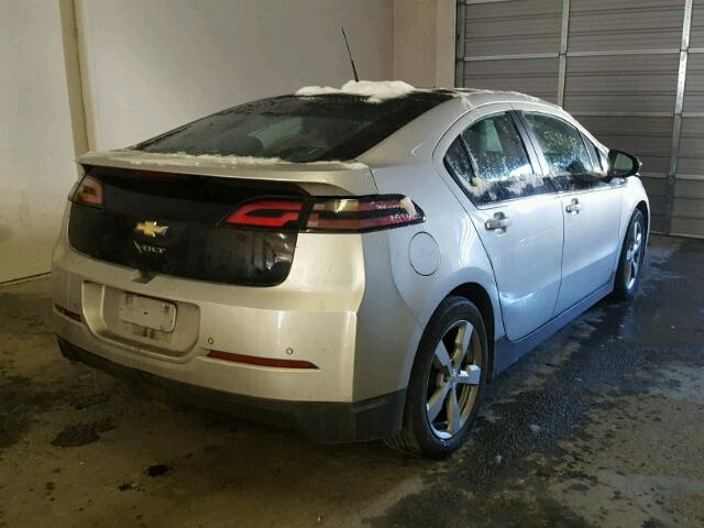 1G1RD6E4XCU102597 - 2012 CHEVROLET VOLT SILVER photo 4