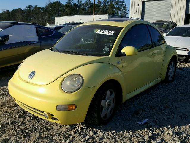 3VWDC21C21M401087 - 2001 VOLKSWAGEN NEW BEETLE YELLOW photo 2