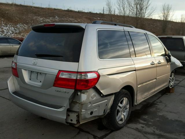 5FNRL38655B419995 - 2005 HONDA ODYSSEY EX SILVER photo 4