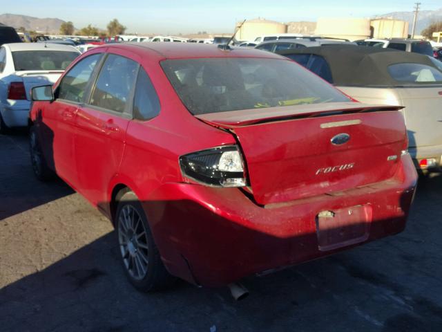 1FAHP3GN9AW159623 - 2010 FORD FOCUS SES RED photo 3